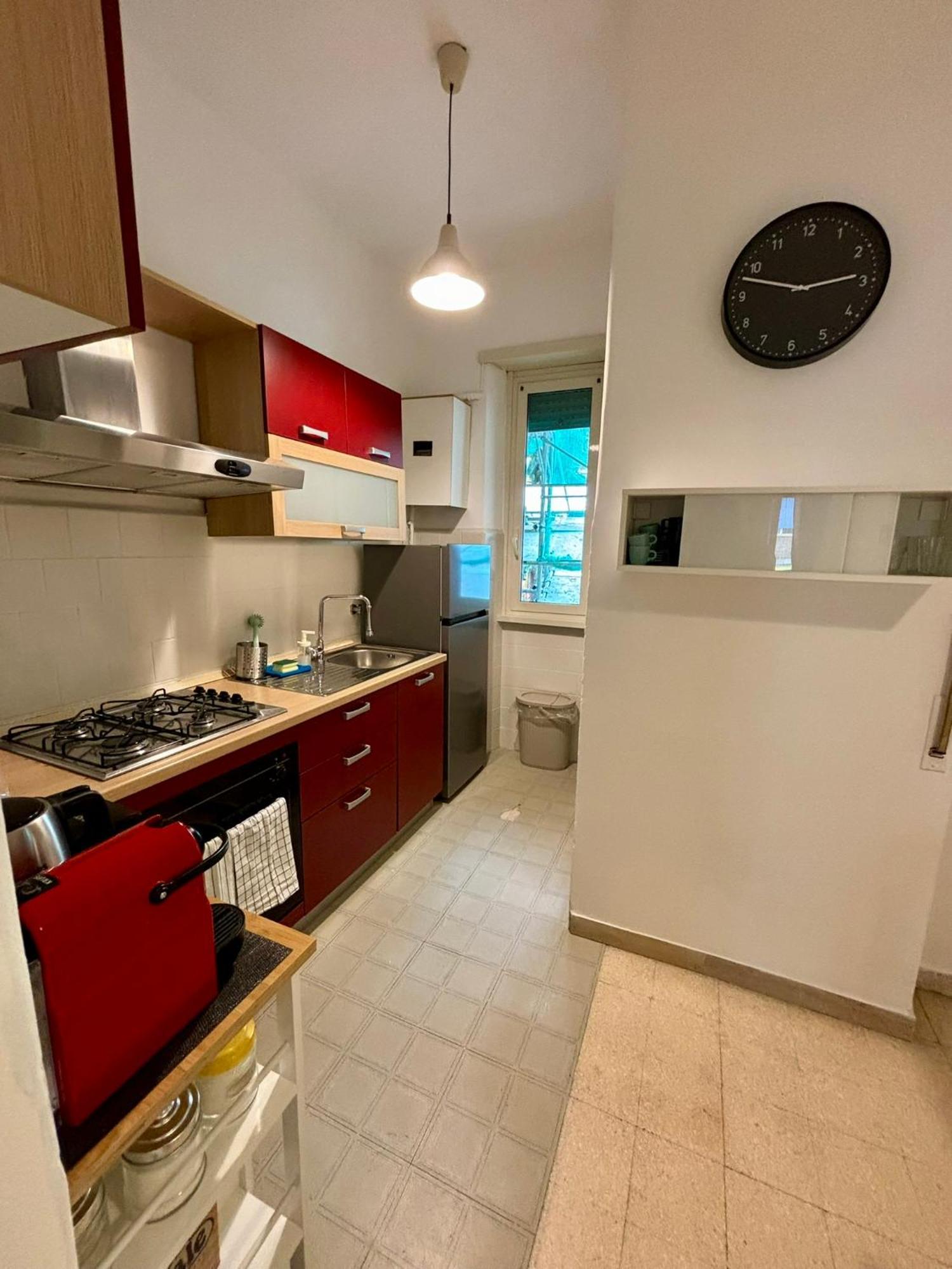 Mama Rooms And Apartment Рим Екстериор снимка